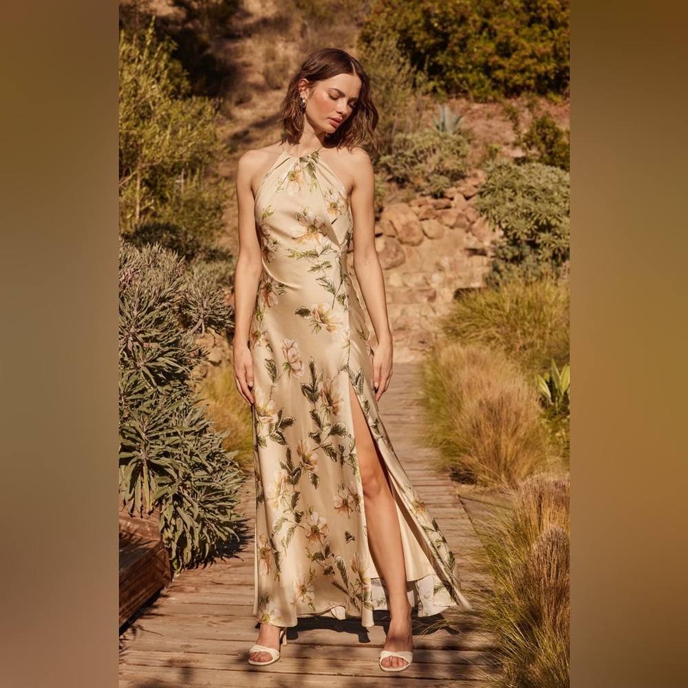 Astr the Label Elynor dress in gold floral NWT